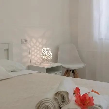 La Gemma Del Salento 2 *